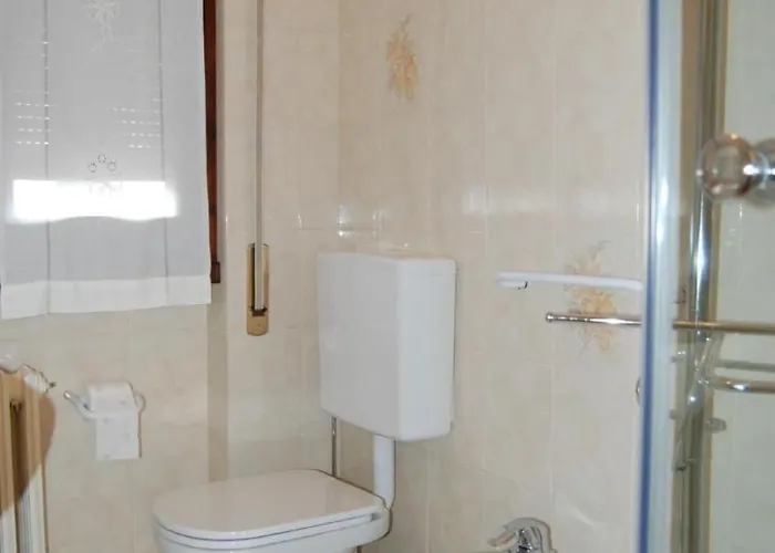 Apartment Wohnung Annetta Mit Sicht Auf See Und Berge 75 M² By Interhome Apartment