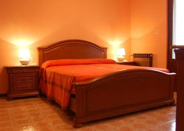 Apartment Wohnung Annetta Mit Sicht Auf See Und Berge 75 M² By Interhome Apartment *